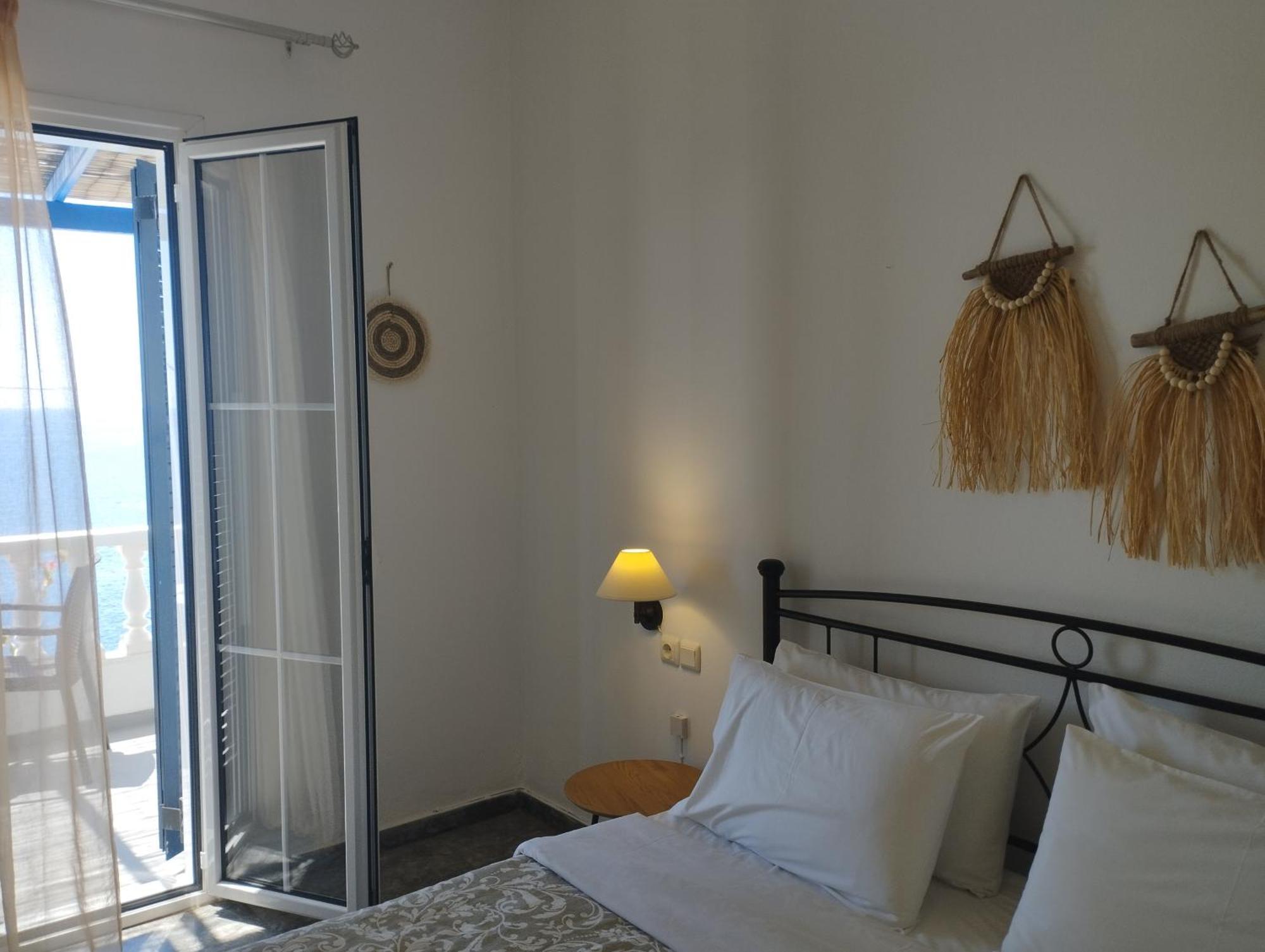 Marisini Sea View Aparthotel Mpatsi Buitenkant foto