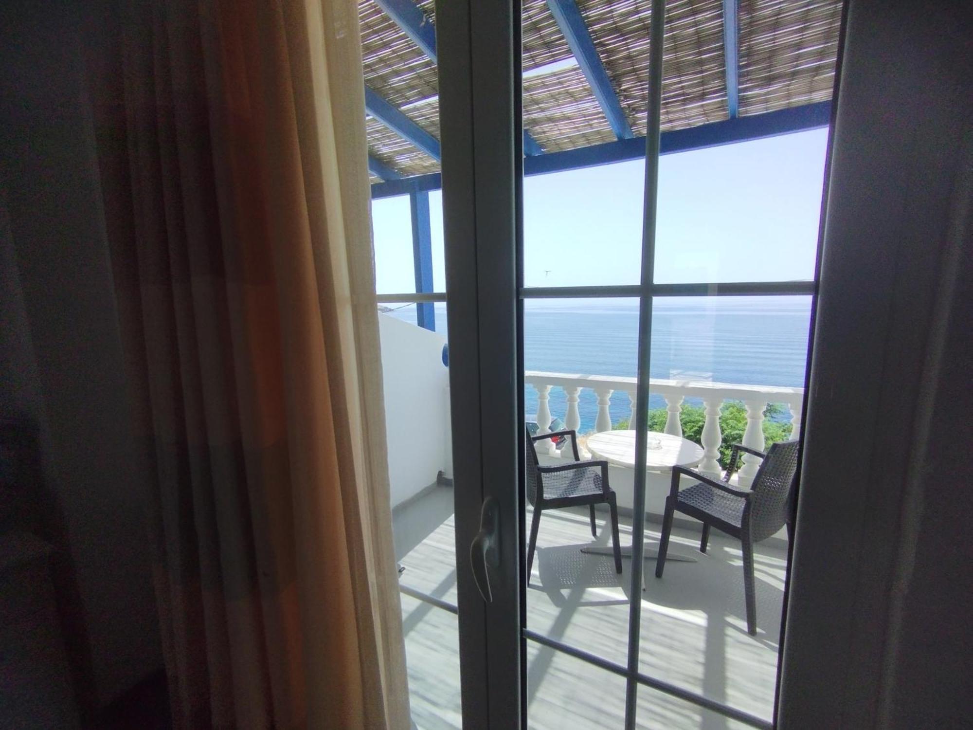 Marisini Sea View Aparthotel Mpatsi Buitenkant foto